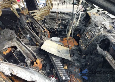 2008 Volkswagen Jetta Wolfsburg z USA, uszkodzony, nr VIN 3VWRJ71K88M194666